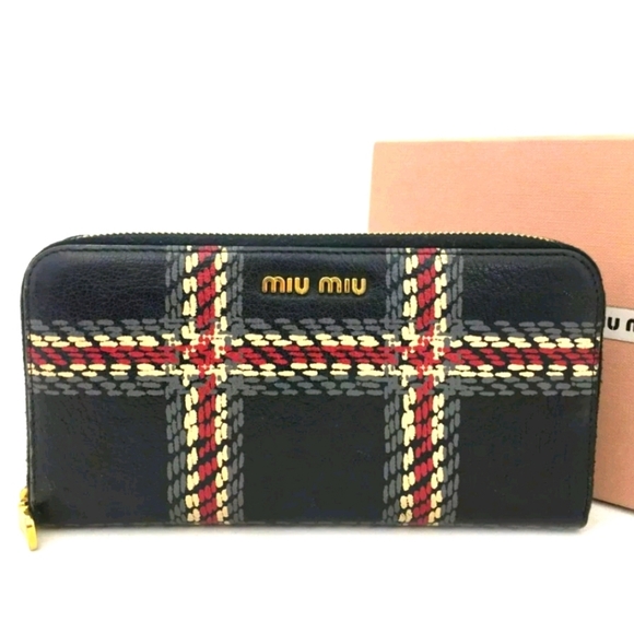 AUTHENTIC MIU MIU BLACK LEATHER ZIPPY LONG WALLET 61322 - Picture 12 of 12